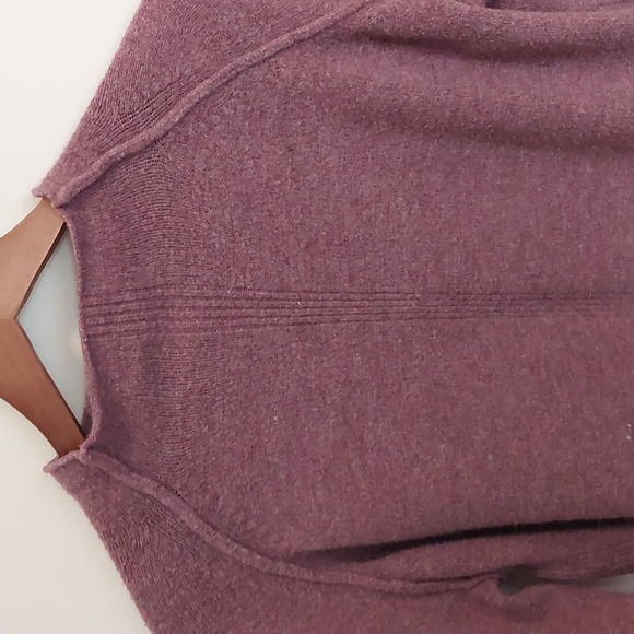 Lyla + Luxe Purple Sweater, M - Picture 4 of 4